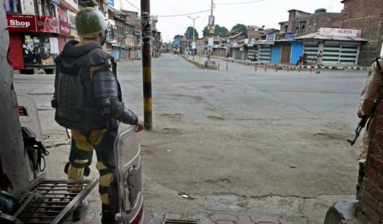 श्रीनगर : अलगाववादियों के बंद से जनजीवन प्रभावित