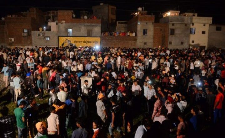 पंजाब में रावण दहन के दौरान ट्रेन की चपेट में आकर 50 मरे