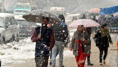 जम्मू एवं कश्मीर में बारिश, बर्फबारी के आसार