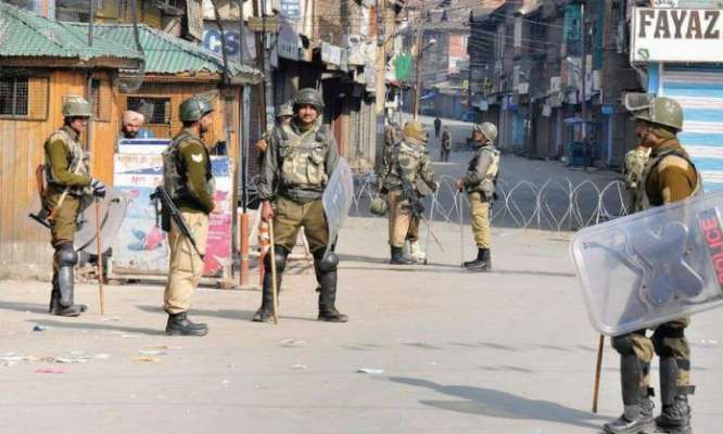 श्रीनगर में अलगाववादियों के मार्च के मद्देनजर प्रतिबंध