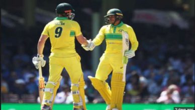 एडिलेड वनडे : आस्ट्रेलिया ने भारत के सामने रखा 299 रनों का लक्ष्य