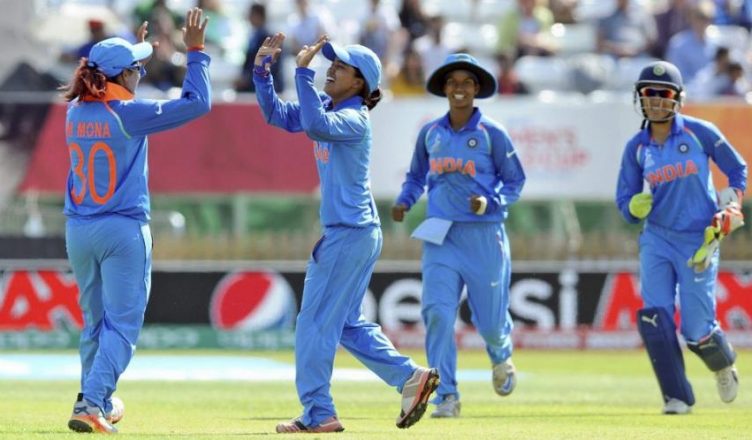 महिला क्रिकेट : भारत ने टॉस जीत न्यूजीलैंड को बल्लेबाजी के लिए बुलाया