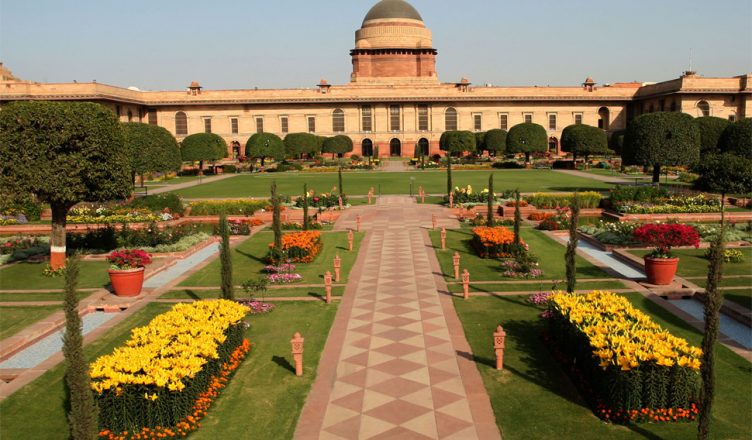 6 फरवरी से खुल रहा है राष्ट्रपति भवन का मुगल गार्डन, घर बैठे करें टिकट बुक