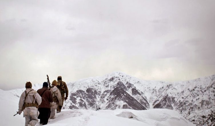 हिमाचल हिमस्खलन : 5 सैनिक अभी भी लापता, खराब मौसम के कारण खोज अभियान रुका
