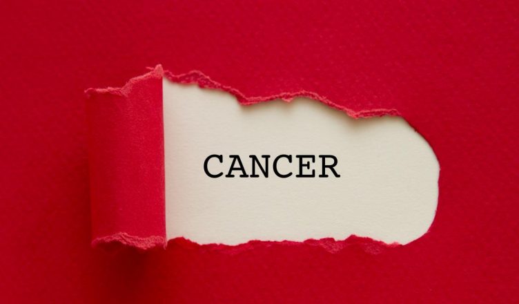 सकारात्मक दृष्टिकोण व नियमित स्क्रीनिंग से जीती जा सकती है कैंसर से जंग
