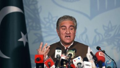 पाकिस्तान के विदेश मंत्री ने आपातकालीन बैठक बुलाई