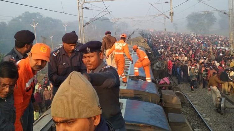 Bihar: सीमांचल एक्सप्रेस रेल हादसा- जानें घटना के बारे में