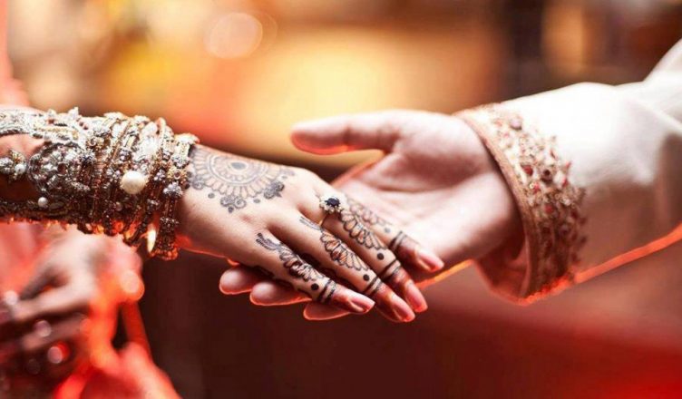 कर्नाटक: शादी के दिन उल्टी होने पर दूल्हे ने करवाया वर्जिनिटी टेस्ट, पत्नी ने दर्ज कराया केस
