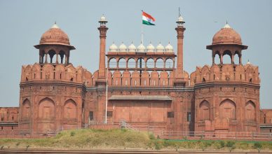 इतिहास में 29 अप्रैल- लाल किले की नींव 1639 में रखी गई, महान चित्रकार राजा रवि वर्मा का 1848 में जन्म