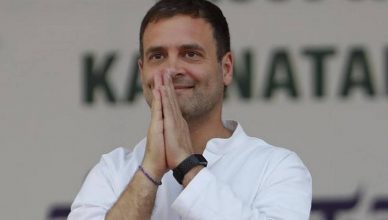 सोनिया गांधी के अध्यक्ष बनने के बाद राजनीतिक गलियारे में राहुल की सक्रियता घटी