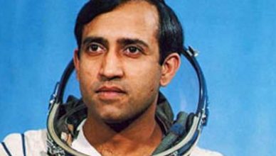 इतिहास में 3 अप्रैल- राकेश शर्मा 1984 में अंतरिक्ष पर जाने वाले प्रथम भारतीय बने