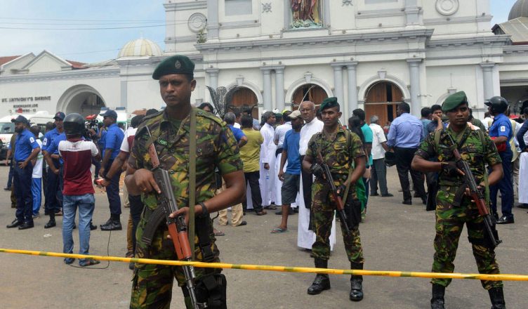 श्रीलंका : 8 बम विस्फोटों में 185 मरे, देश भर में कर्फ्यू लागू