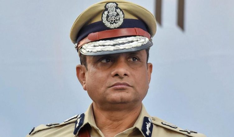 शारदा घोटाला: गिरफ्तारी से बचने के लिए कोलकाता के पूर्व पुलिस आयुक्त ने SC का दरवाजा खटखटाया