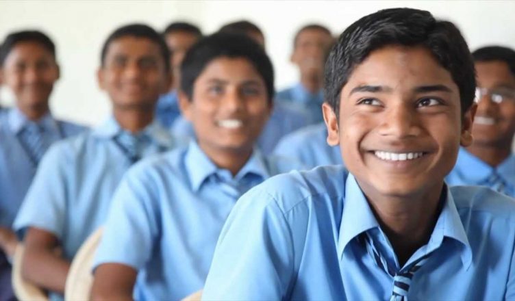 Andhra Pradesh: साल भर के अंदर 2 लाख से भी ज्यादा छात्रों ने करवाया प्राइवेट से सरकारी स्कूलों में ट्रांसफर