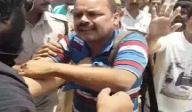 बिहार: तेजप्रताप की गाड़ी के नीचे आया कैमरामैन का पैर, विरोध करने पर गार्ड्स ने मीडियाकर्मियों को पीटा