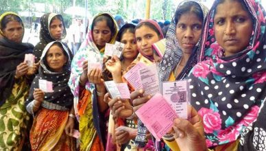 पश्चिम बंगाल: आखिरी चरण की 9 सीटों पर मतदान जारी