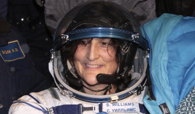 इतिहास में 16 जून- सुनीता विलियम्स 2007 में अंतरिक्ष में लगातार सबसे लंबे समय तक रहने वाली महिला बनीं