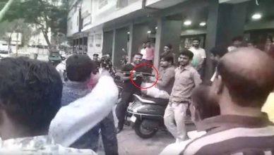VIDEO: आकाश विजयवर्गीय को बेल मिलने की खुशी में समर्थकों ने BJP ऑफिस के बाहर की फायरिंग