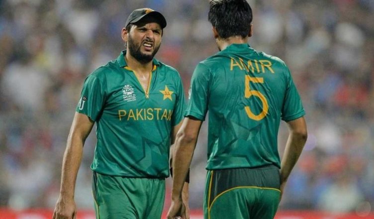 Former Pakistan all-rounder Shahid Afridi says he has tested positive for corona