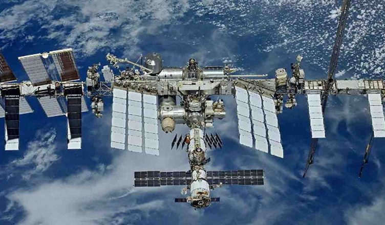 अंतरिक्ष में अपना स्पेस स्टेशन बनाएगा भारत, इसरो चीफ के सिवन ने किया ऐलान