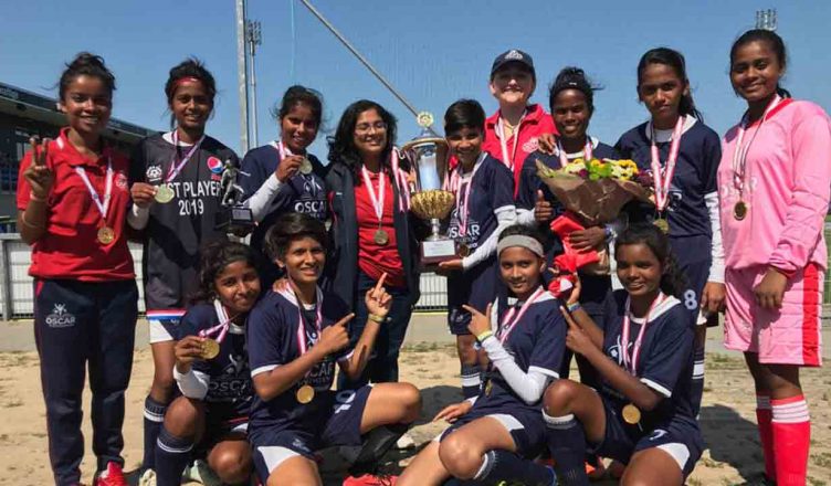 मुंबई और झारखंड की बस्तियों की अंडर-16 गर्ल्स फुटबाल टीम ने डेनमार्क में जीता फुटबाल टूर्नामेंट