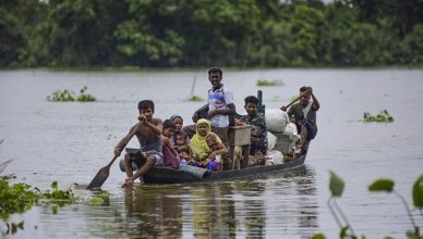बिहार में 11 जिलों की 25 लाख आबादी बाढ़ से प्रभावित, अब तक 8 लोगों की गई जान