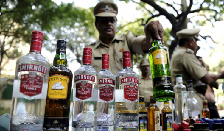 SP removed, CSP suspended in Ujjain's poisonous liquor case