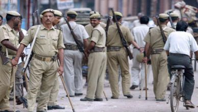उत्तर प्रदेश: गोहत्या मामले में पुलिस ने सात को किया गिरफ्तार, भेजा जेल