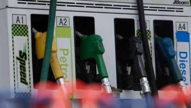 Today, there is no change in the price of petrol and diesel again, know the price of your city