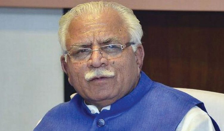 हरियाणा: CM खट्टर ने मंच से BJP नेता को दी फरसा से गर्दन काटने की धमकी