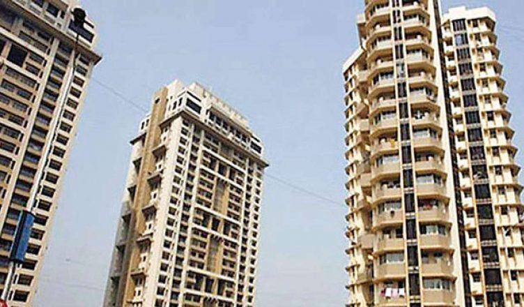 दिल्ली: नरेला में निर्माणाधीन डीडीए भवन की लिफ्ट की तार टूटी, 12 घायल
