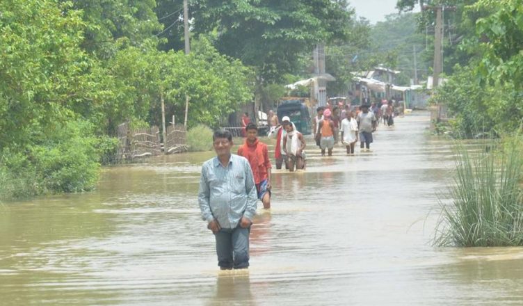 बारिश का कहर: बिहार में मौसम विभाग ने जारी किया रेड अलर्ट, 14 जिलों में स्कूल-कॉलेज बंद