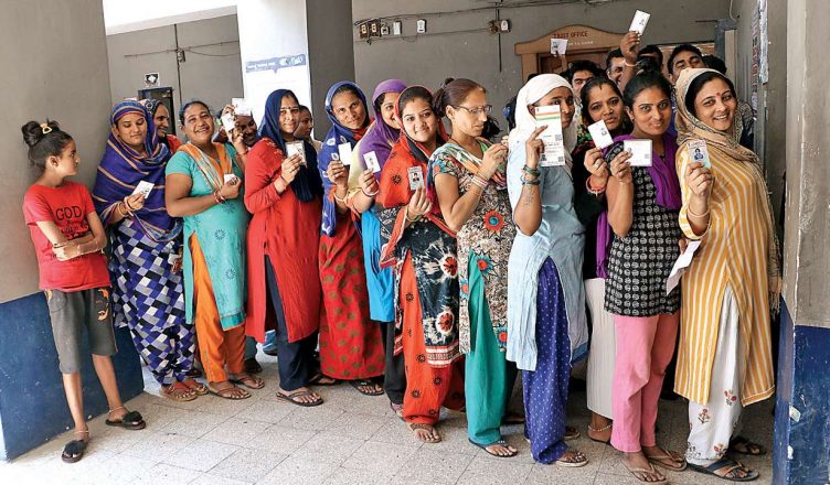 Bihar Election 2020: वोटर लिस्ट में आपका नाम है या नहीं, ऐसे करें पता