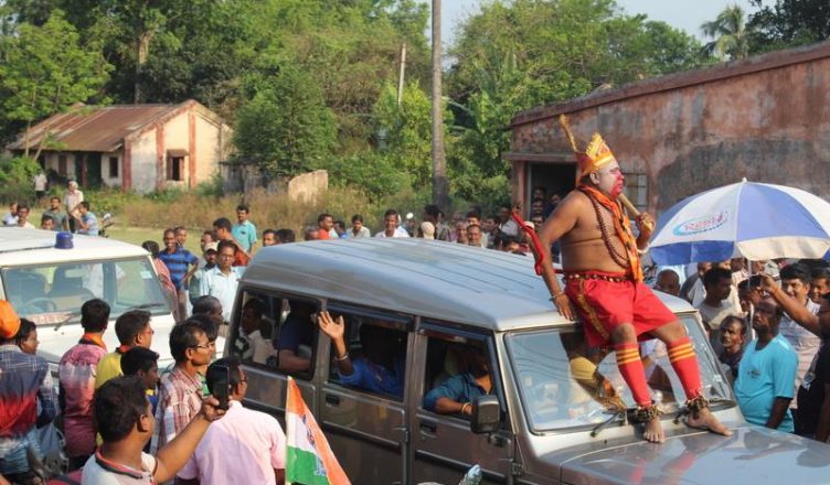 बंगाल : लोकसभा चुनाव में 'भगवान हनुमान' बन BJP का प्रचार करने वाले शख्स ने की आत्महत्या