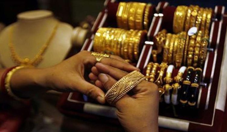 Gold prices rise today know how much will increase in festivals