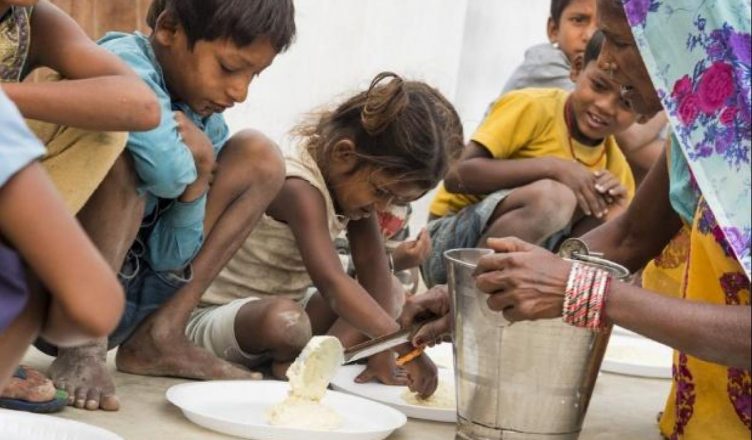 Global Hunger Index: 117 देशों में 102 स्थान पर भारत, पाकिस्तान और नेपाल हमसे आगे, देश में भुखमरी का संकट बरकरार