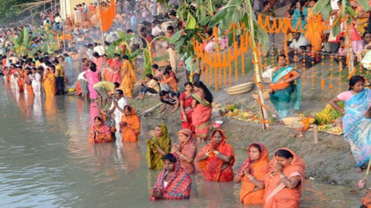 भगवान भास्कर की भक्ति में सराबोर हुआ बिहार, चहुंओर गूंजे छठी मईया के गीत