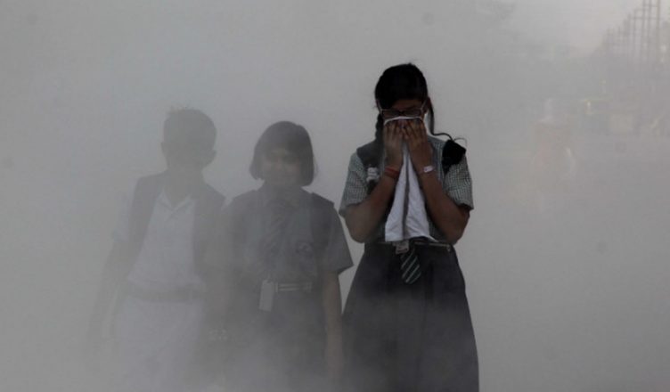 खतरनाक स्तर पर पहुंचा वायु प्रदूषण, अगले दो दिन बंद रहेंगे दिल्‍ली-एनसीआर के स्‍कूल