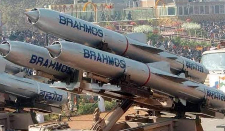 DRDO ने ब्रह्मोस सुपरसोनिक क्रूज मिसाइल का किया सफल परीक्षण