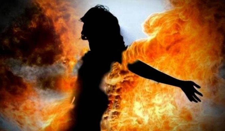 मुजफ्फरपुर में उन्नाव जैसी घटना: रेप की कोशिश के बाद युवती को घर में घुसकर जिंदा जलाया