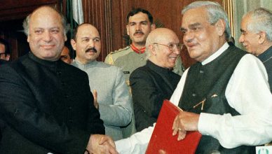 21 फरवरी का इतिहास: पूर्व PM अटल बिहारी वाजपेयी और पाकिस्तान के पूर्व PM नवाज शरीफ़ ने 1999 में लाहौर घोषणापत्र पर हस्ताक्षर किए