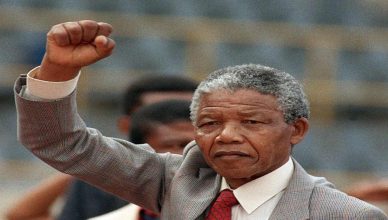 11 फरवरी का इतिहास: दक्षिण अफ्रीका के महान नेता नेल्सन मंडेला 27 साल लंबी कैद से 1990 में रिहा