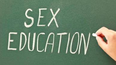 बच्चों के लिए सेक्स एजुकेशन कब और क्यों?