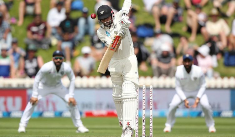 IND vs NZ वेलिंग्टन टेस्ट: दूसरे दिन का खेल खत्म, न्यूजीलैंड को 51 रनों की बढ़त