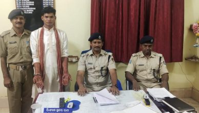 ओडिशा: लॉकडाउन का उल्लंघन करने के आरोप में 2 दूल्हे समेत 14 लोग को किया गिरफ्तार