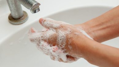 कोरोना से बचाव के लिए क्या है हाथ धोने का सही तरीका, एम्स के डॉक्टर ने बताया