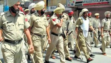 पंजाब: पटियाला में सशस्त्र निहंगों ने किया पुलिसकर्मियों पर हमला, एक अधिकारी का हाथ कटा