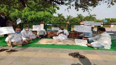 प्रवासी मजदूरों के मुद्दे को लेकर धरने पर बैठे थे यशवंत सिन्हा, AAP नेताओं के साथ हुए गिरफ्तार