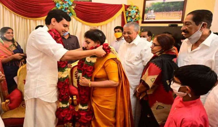 Kerala Cm Pinarayi Vijayan daughter Veena marriage with Riyas