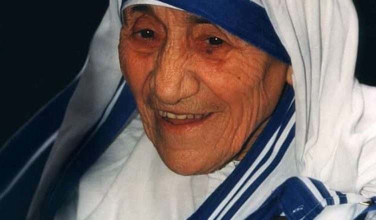 Read her 10 precious thoughts on Mother Teresa's death anniversary